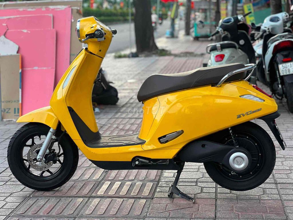 Электроскутер 3sGo - Evo200 2024 Желтый 9000 км