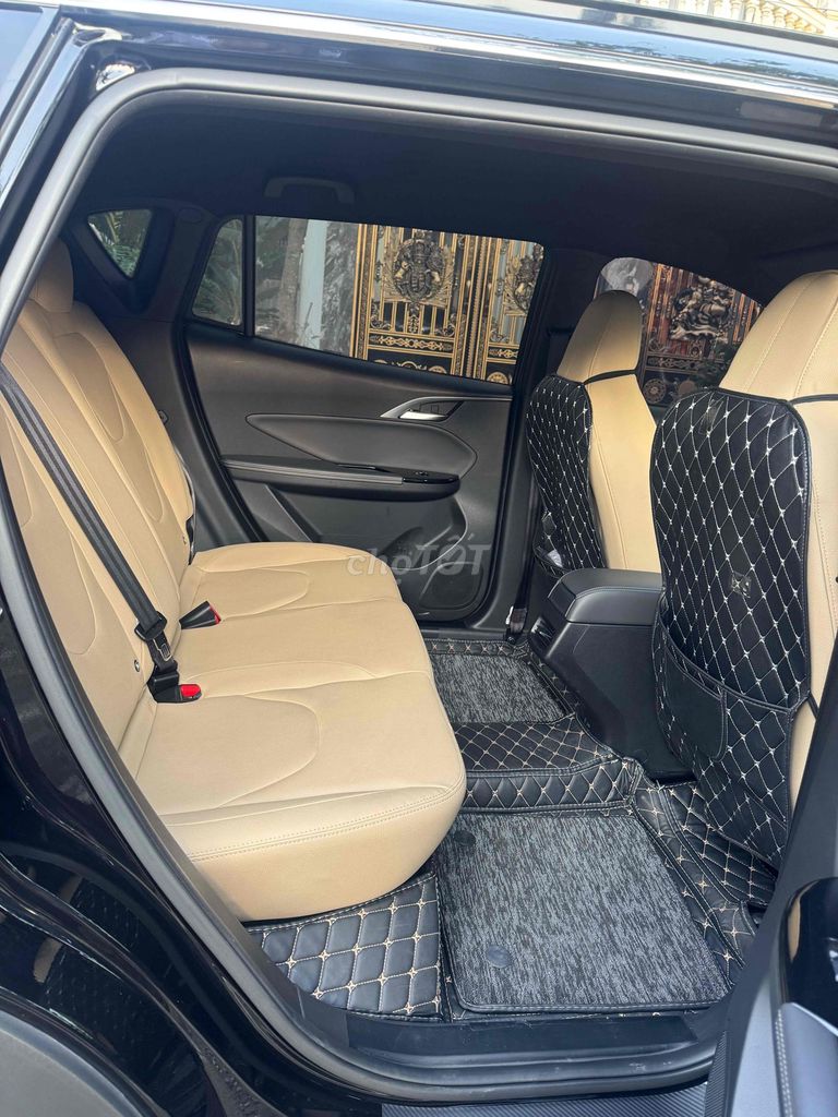 VFe34, sơn zin 100%, 1 chủ, còn RẤT MỚI. Mua bán Ô tô tại Quận Bình Tân Tp Hồ Chí Minh được đăng bởi VÕ LONG HẢI VinFast Chevrolet hình 12