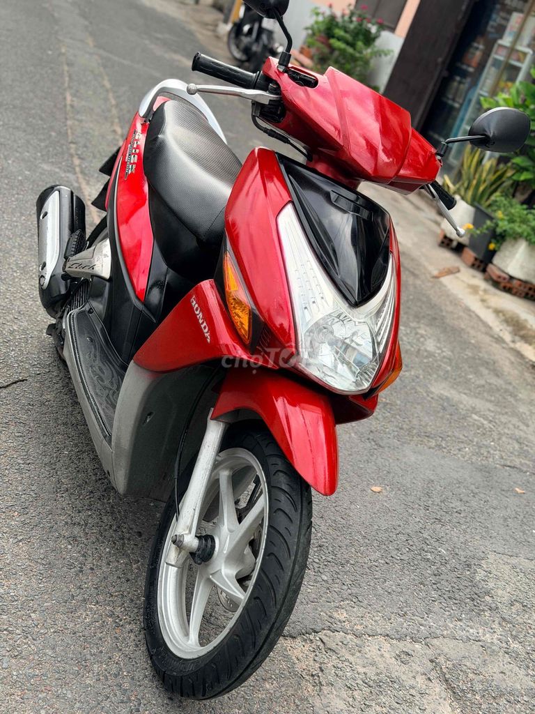 Honda Click 110 2025 Красный