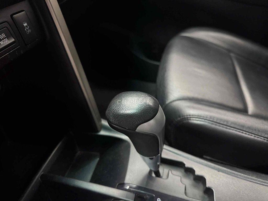 Bán Innova Venturer 2019 - Chất xe đẹp đi kỹ. Mua bán Ô tô tại Thành phố Thủ Đức Tp Hồ Chí Minh được đăng bởi Tấn Quang Toyota Đông Sài Gòn hình 9