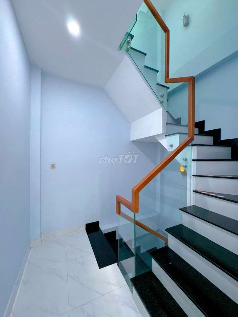 BÁN NHÀ KHU VỰC ĐẮC ĐỊA NGAY NGÃ TƯ CAO THẮNG VÀ ĐIỆN PHỦ Q.10. Mua bán Nhà ở tại Quận 10 Tp Hồ Chí Minh được đăng bởi Hoai Nam hình 8