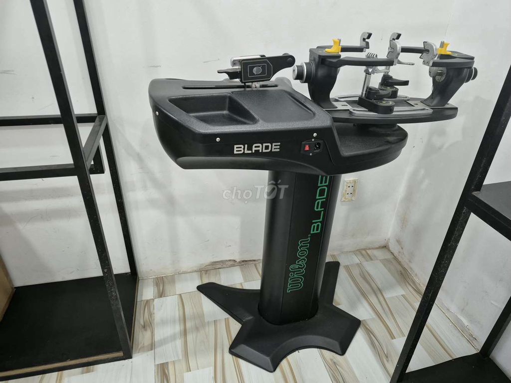Máy đan vợt Wilson Blade Đen đã qua sử dụng. Mua bán Đồ thể thao, Dã ngoại tại Quận 7 Tp Hồ Chí Minh được đăng bởi Nguyễn Vinh hình 1