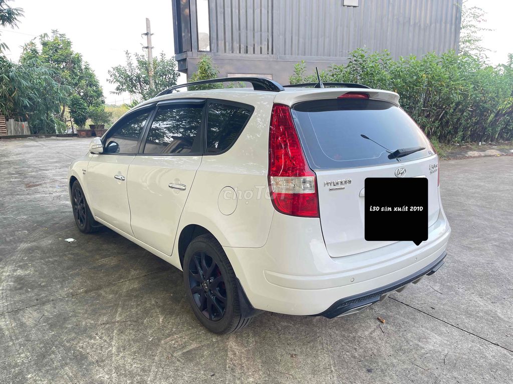 Hyundai i30 2010 Белый