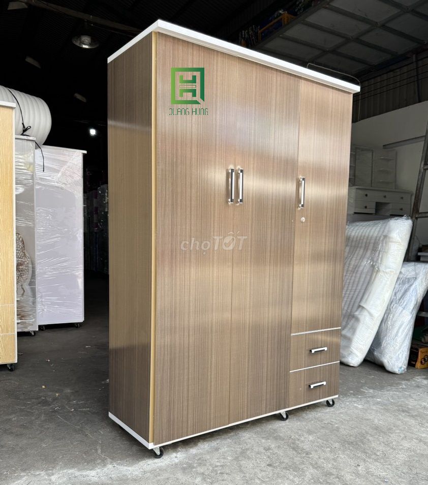 Tủ quần áo Quang Hùng Nhựa Đài Loan Vân gỗ 1m7. Mua bán Tủ, kệ gia đình tại Huyện Trảng Bom Đồng Nai được đăng bởi Nội Thất Quang Hùng TD hình 1