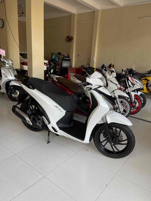 shvn 2016 . khoá thông minh. máy zin im . ko hú. Mua bán Xe máy tại Thành phố Rạch Giá Kiên Giang được đăng bởi XE MÁY ÚT BÉ 