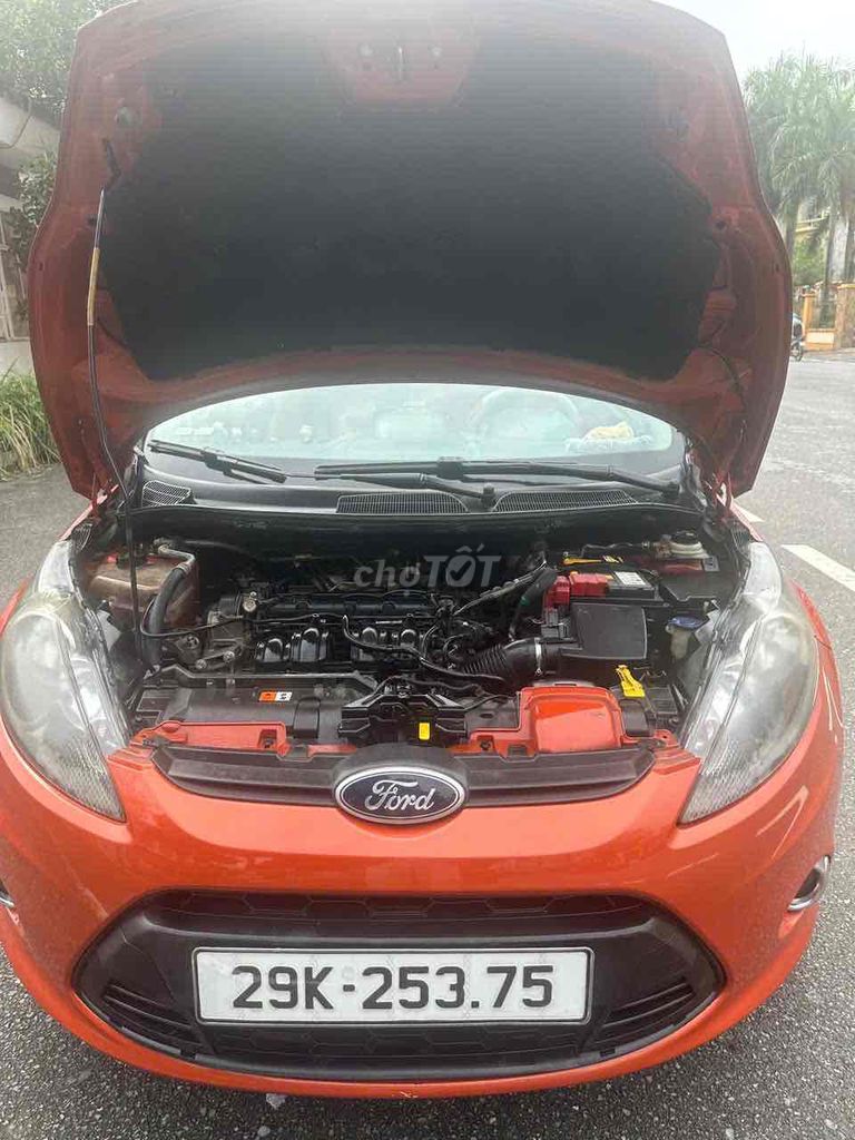 bán ford fista sx 2012 số tự động, như mới. Mua bán Ô tô tại Huyện Hoài Đức Hà Nội được đăng bởi Đức Giang hình 15