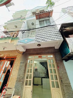 Bán nhà nhỏ xinh hẻm 3m đg Nguyễn Duy P12 Q8. Mua bán nhà ở tại Quận 8 Tp Hồ Chí Minh được đăng bởi  Như Ý