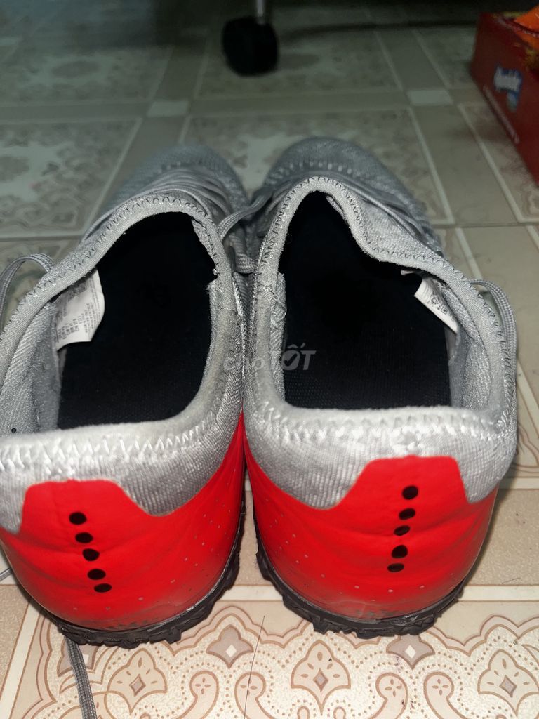 Giày đá bóng Nike Vapor 13 Pro TF Xám đỏ 43. Mua bán Giày dép tại undefined Tp Hồ Chí Minh được đăng bởi Minh Trung hình 1