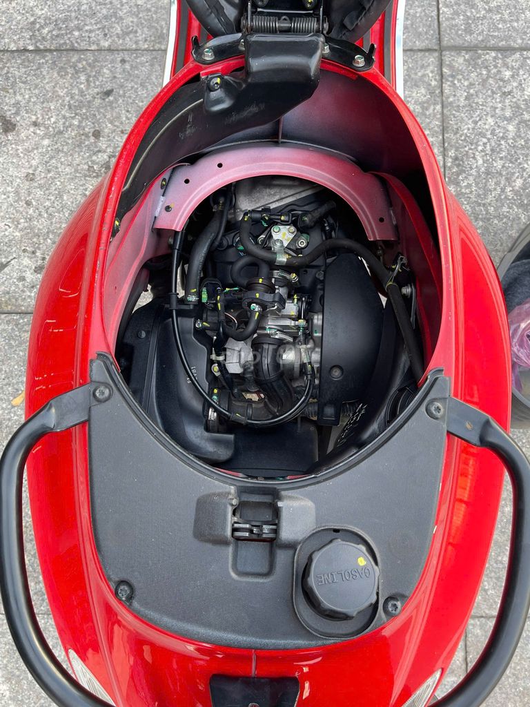 Piaggio Vespa Sprint 125 ABS 2021 Đỏ 5000 km. Mua bán Xe máy tại Quận Gò Vấp Tp Hồ Chí Minh được đăng bởi VÕ MINH HẬU hình 8