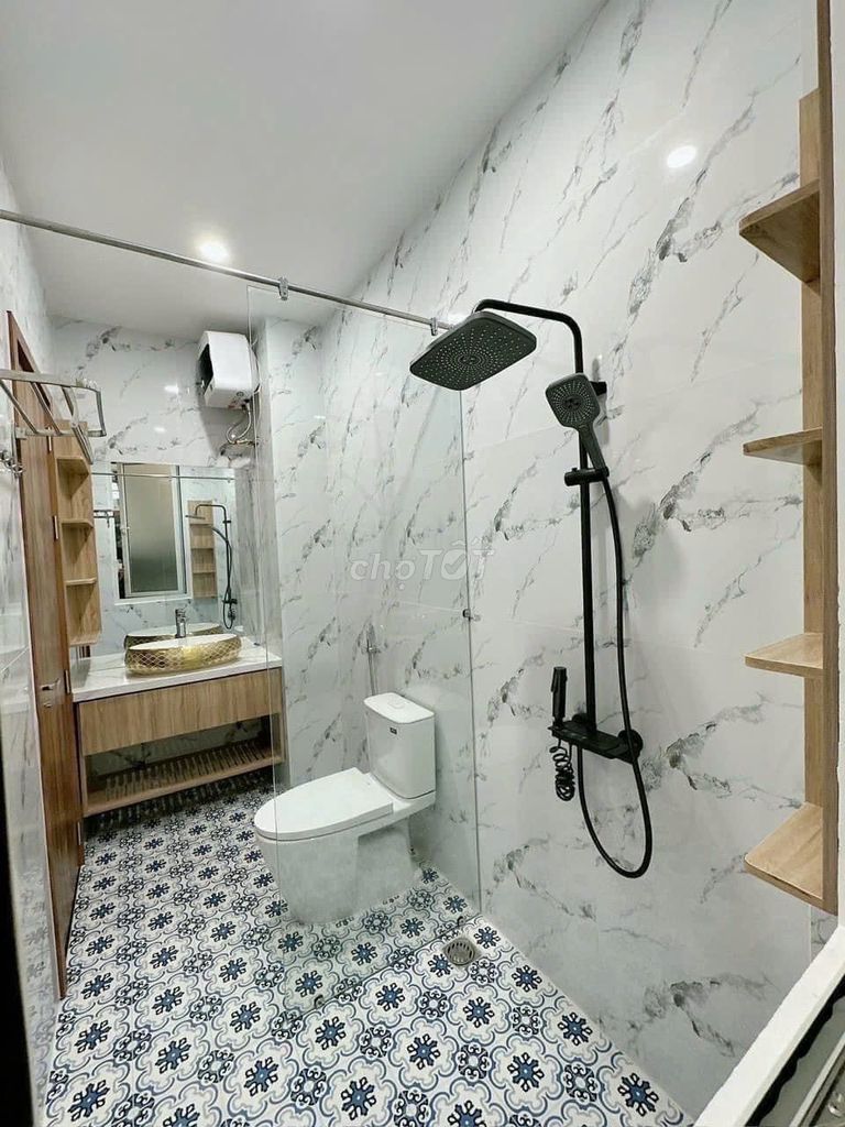 Furnished 3-storey house on Dương Đức Hiền — photo 9