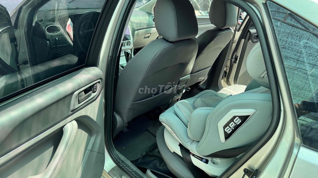 Ford Focus 2010 - 141000 km. Mua bán Ô tô tại Thành phố Dĩ An Bình Dương được đăng bởi THANH hình 5