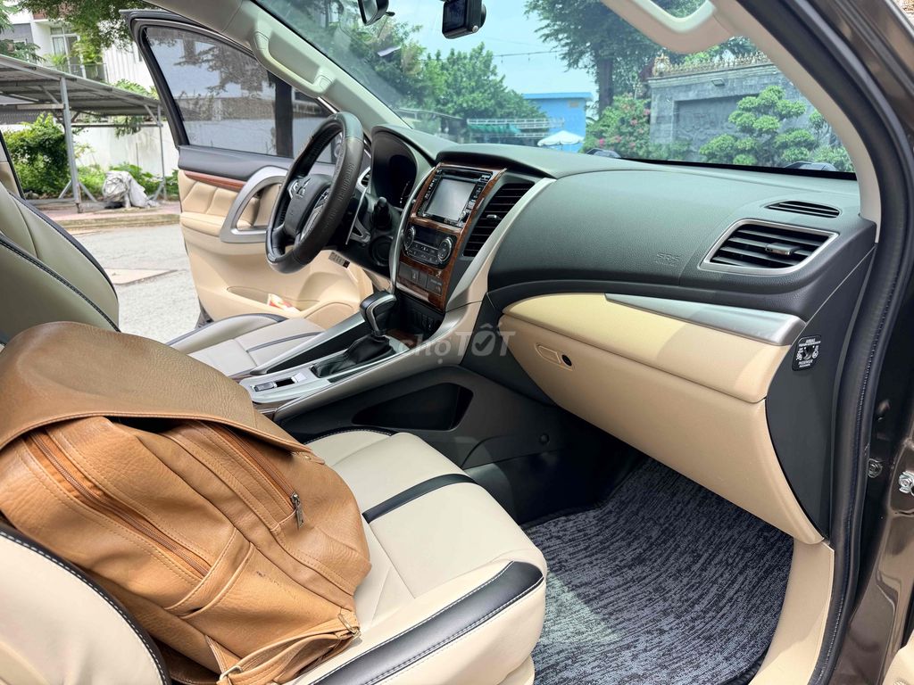 Mitsubishi Pajero Sport 2018 Thái Lan Nâu Da Nappa