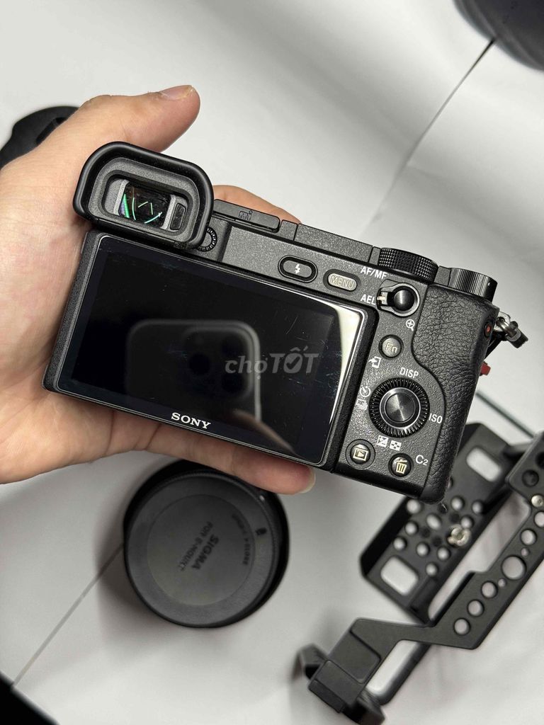 [CÓ FIX] Sony A6400 + Sigma 18-50mm f/2.8 | Ful