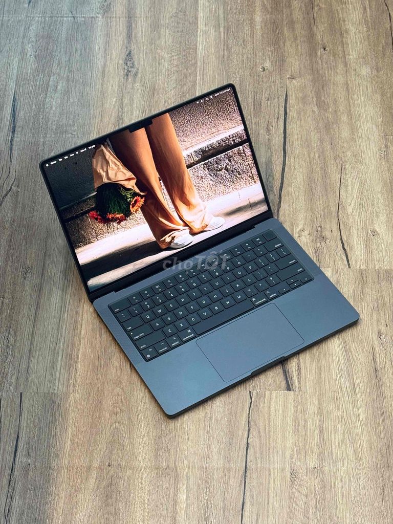 Macbook Pro M4 14' 24GB/1TB Black Pin 100% Keng. Mua bán Laptop tại Quận 10 Tp Hồ Chí Minh được đăng bởi ThinhMac 2HAND hình 1