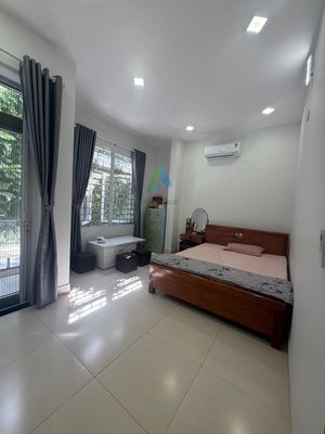Rent · 5 bd · 100 м² · Quận Ngũ Hành Sơn, ул. Đường Đoàn Khuê