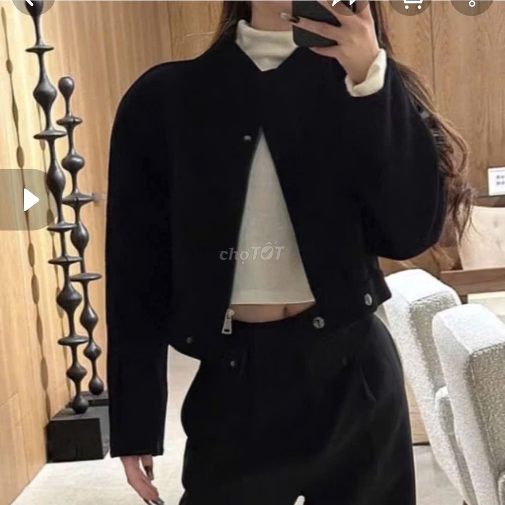 Áo khoác dạ Bycamcam nữ size M Mới. Mua bán Quần áo tại Thành phố Đà Lạt Lâm Đồng được đăng bởi Quỳnh Trang hình 1