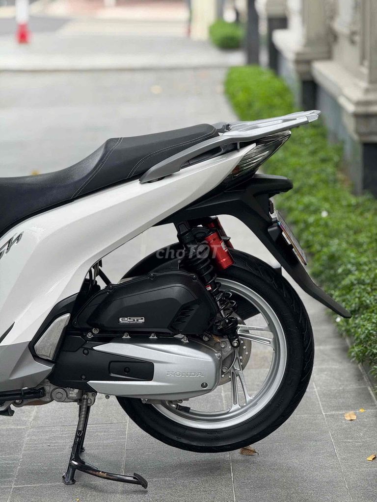 SH 150i 2019 TRẮNG BSTP. Mua bán Xe máy tại Thành phố Thủ Đức Tp Hồ Chí Minh được đăng bởi Vũ Vũ hình 13