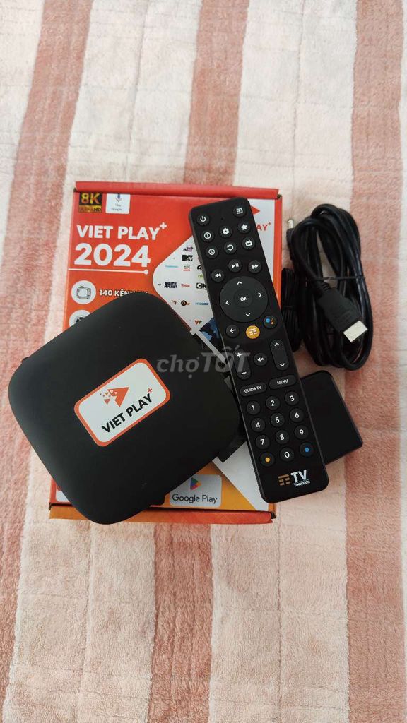 Tivi box Vietplay biến tivi thường thành smart tv