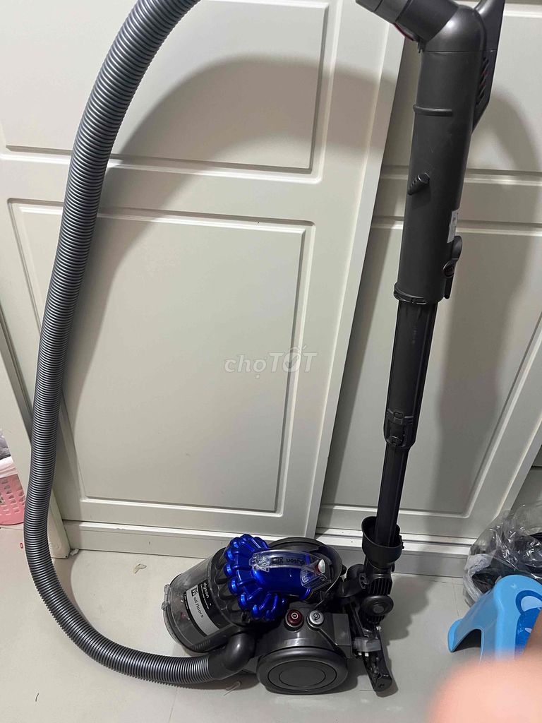 Dyson DC22 Máy hút bụi Xám, Xanh dương. Mua bán Thiết bị vệ sinh, nhà tắm tại Quận 11 Tp Hồ Chí Minh được đăng bởi Au San hình 1