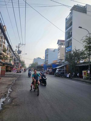 NGUYỄN VĂN QUÁ , DT 4x20 , XE HƠI ĐỖ CỬA , TIỆN XÂY MỚI ,NHỈNH 4 TỶ