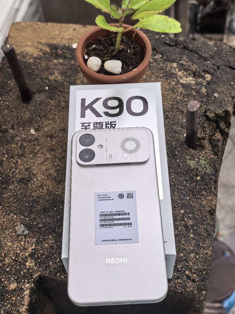 Xiaomi Redmi K90 Ultra Bạc. Mua bán Điện thoại tại Quận 5 Tp Hồ Chí Minh được đăng bởi TY  MON MOBILE hình 1