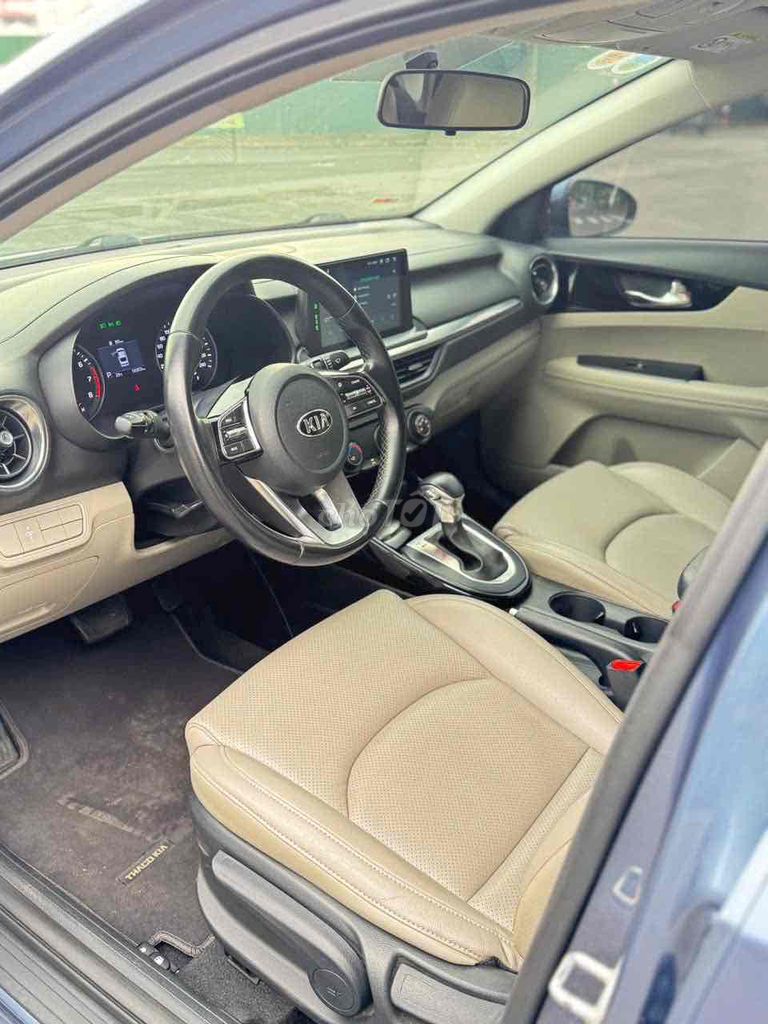Kia Cerato 2019 1.6 AT Deluxe - 69000 km. Mua bán Ô tô tại Quận Long Biên Hà Nội được đăng bởi Đào Việt Phương hình 6