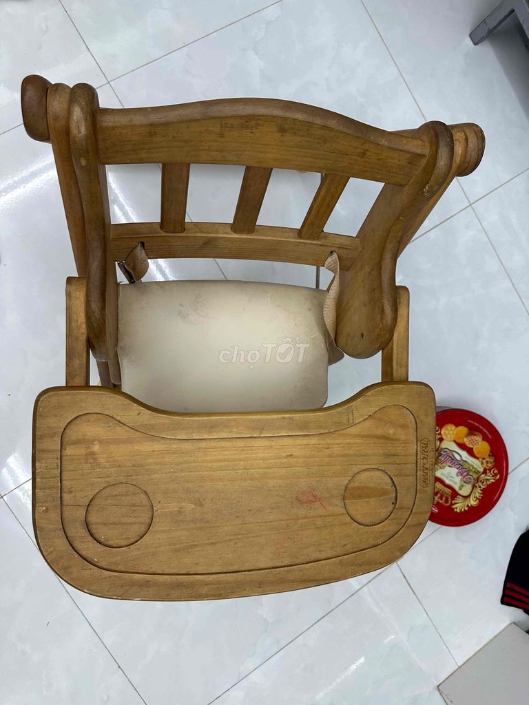 ghế ăn cho bé = gỗ