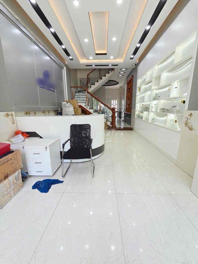 CHO THUÊ NHÀ KHU TÂY THẠNH - 4x15 - 1 TRỆT 3 LẦU - 5PN