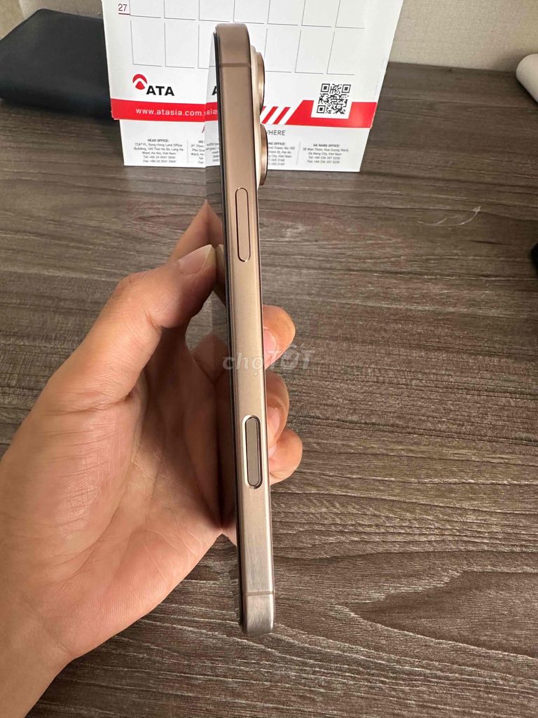 iPhone 16 Pro Max 256GB lock eid sạc 7 lần. Mua bán Điện thoại tại Quận Long Biên Hà Nội được đăng bởi Bui Van Cuong hình 1