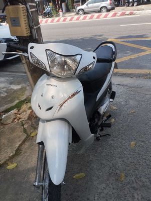 Honda Wave Alpha Trắng