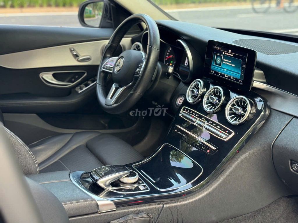 Mercedes Benz 2020 C180 - 50000 km. Mua bán Ô tô tại Quận Thanh Xuân Hà Nội được đăng bởi Nguyễn Tuấn Hoàng hình 17
