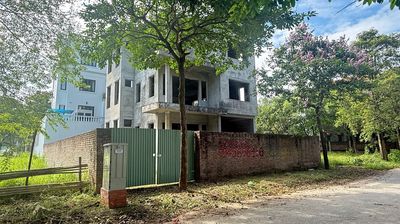 Villa in Mê Linh