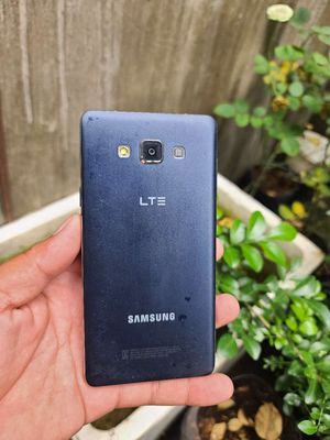 Samsung A7 zin chuẩn full chức năng. Mua bán Điện thoại tại Quận Bình Tân Tp Hồ Chí Minh được đăng bởi Huỳnh