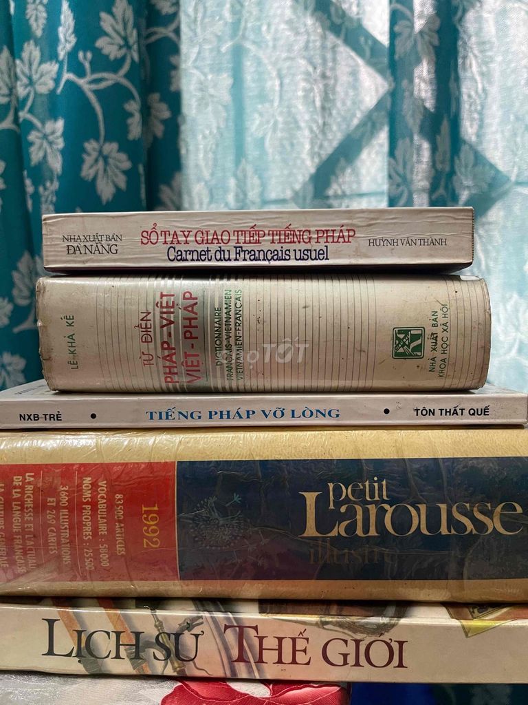 Thanh lý bộ từ điển sách học Tiếng Pháp, lịch sử. Mua bán Sách tại Quận Gò Vấp Tp Hồ Chí Minh được đăng bởi KD hình 1