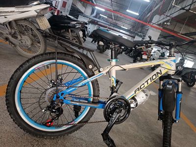 Xe trẻ em 20in 3dĩa 7lip rất tốt. Mua bán Xe đạp tại Quận 7 Tp Hồ Chí Minh được đăng bởi Hoàng Tiến