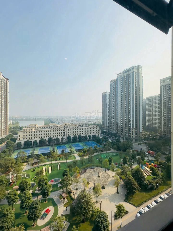 Однокомнатная квартира +1 в Vinhomes Ocean Park с мебелью