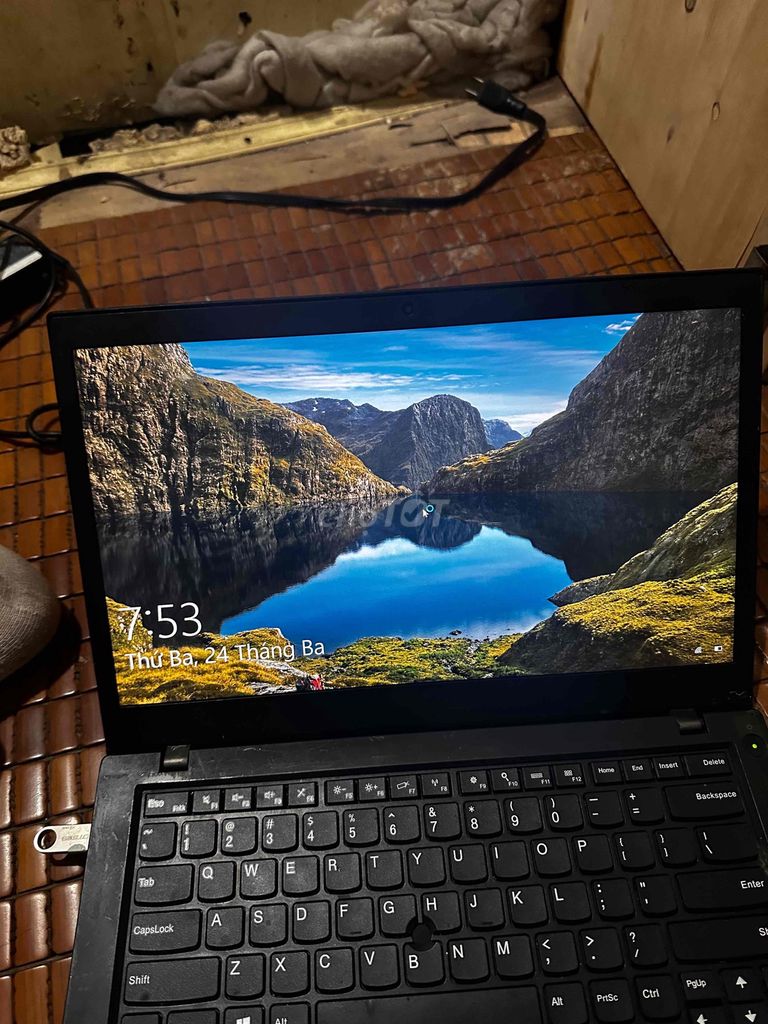 cần bán laptop giá rẻ. Mua bán Laptop tại Quận Hoàng Mai Hà Nội được đăng bởi Son Do hình 1