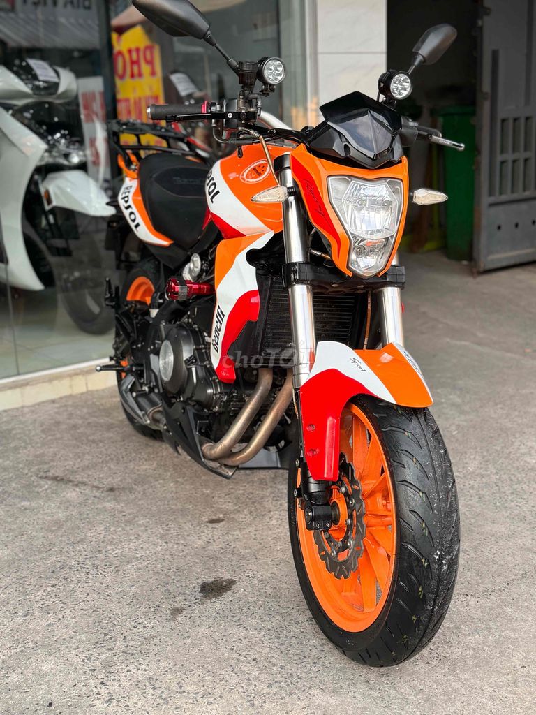Benelli BN302 2018 Cam trắng 23000 km 9 chủ. Mua bán Xe máy tại Quận Bình Tân Tp Hồ Chí Minh được đăng bởi Việt Motor Bình Tân hình 2