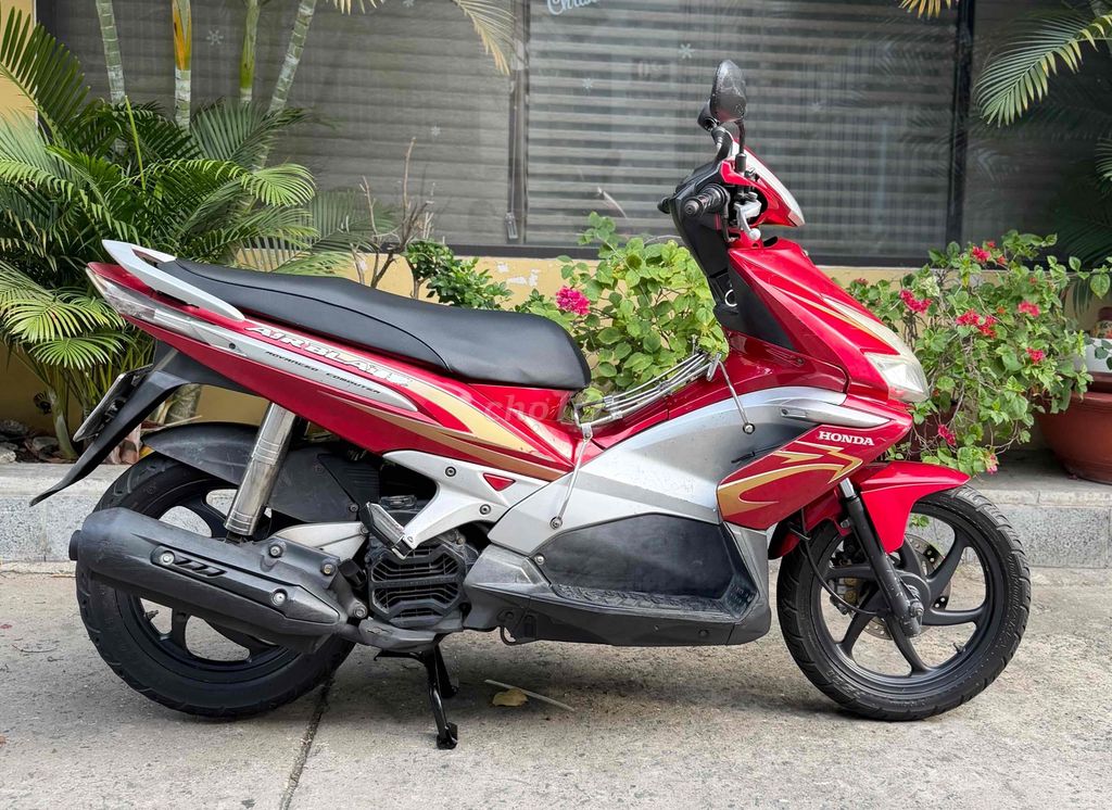 Главный владелец Honda Air Blade Fi, компания SG Marine SG
