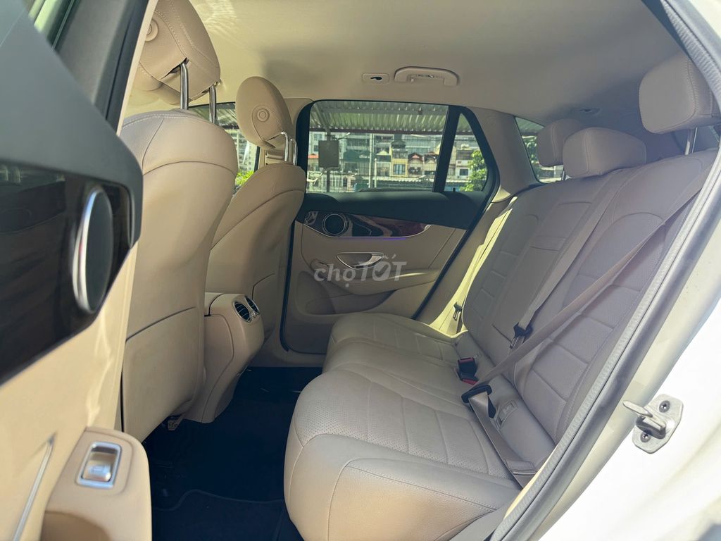 Mercedes Benz GLC200 2022 Siêu Mới. Mua bán Ô tô tại Quận Thanh Xuân Hà Nội được đăng bởi Nguyễn Tuấn Hoàng hình 13