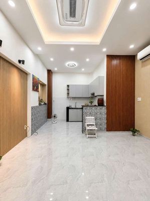 Townhouse 30 m² · 2 bed · Ho Hao Hon