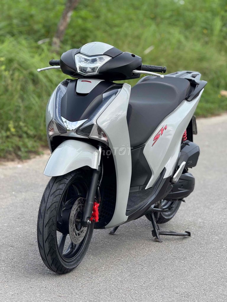 SH 2017 biển 43 máy móc rin ngon chạy nhẹ tơn giá. Mua bán Xe máy tại Quận Liên Chiểu Đà Nẵng được đăng bởi Nhật Tình hình 1