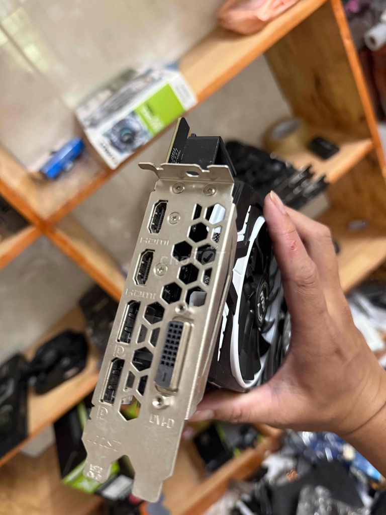 Card đồ họa MSI GeForce GTX 1080ti. Mua bán Linh kiện (RAM, Card...) tại Huyện Châu Thành Bến Tre được đăng bởi Phan thanh huy hình 1
