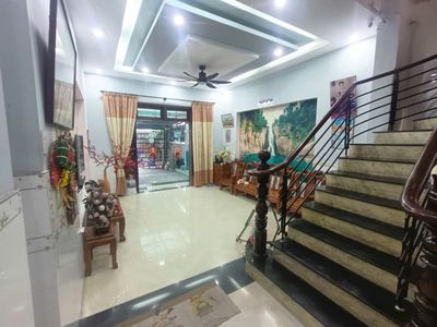 NHÀ MẶT TIỀN 3 TẦNG NGAY LÀNG TĂNG PHÚ Q9 150M CHỈ HƠN 12T CÒN TL