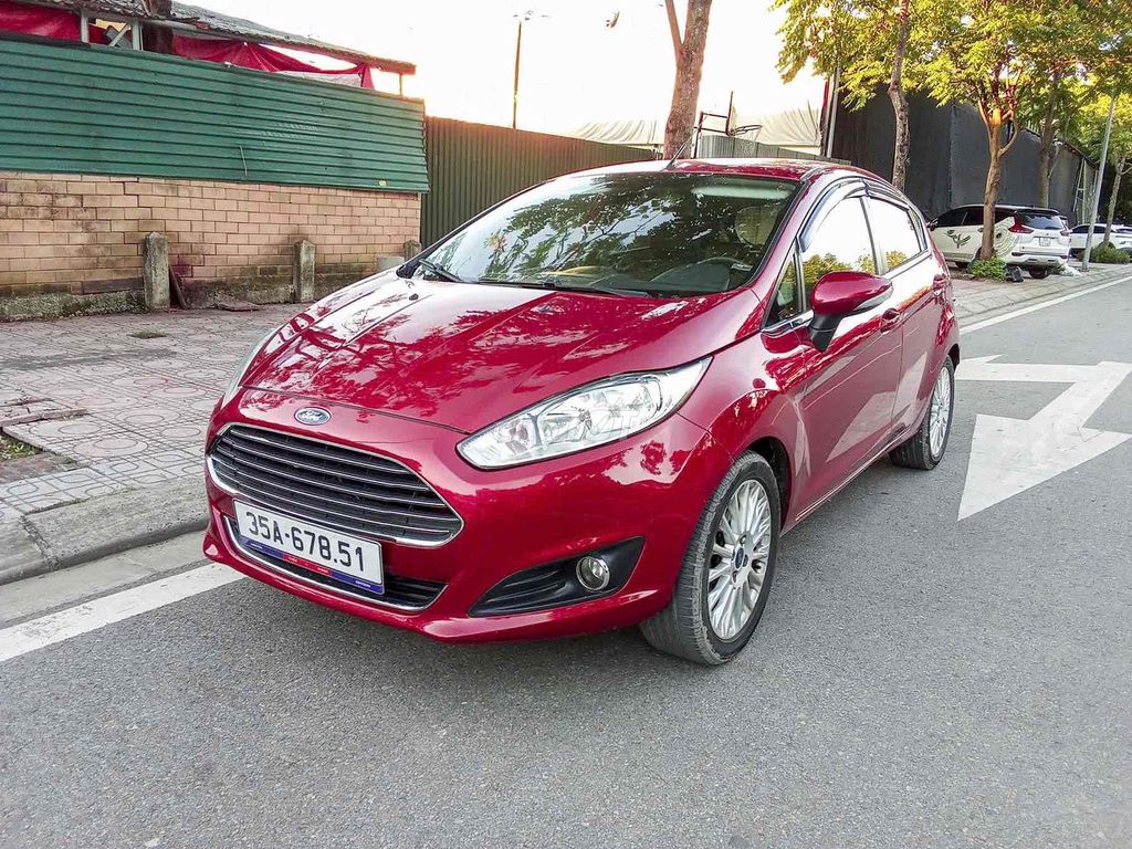 Ford Fiesta 2014 photo 5