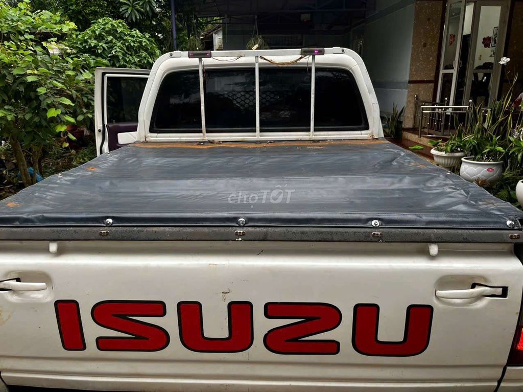 Isuzu 2000 Trắng 5 chỗ. Mua bán Ô tô tại Thành phố Buôn Ma Thuột Đắk Lắk được đăng bởi oai hình 7