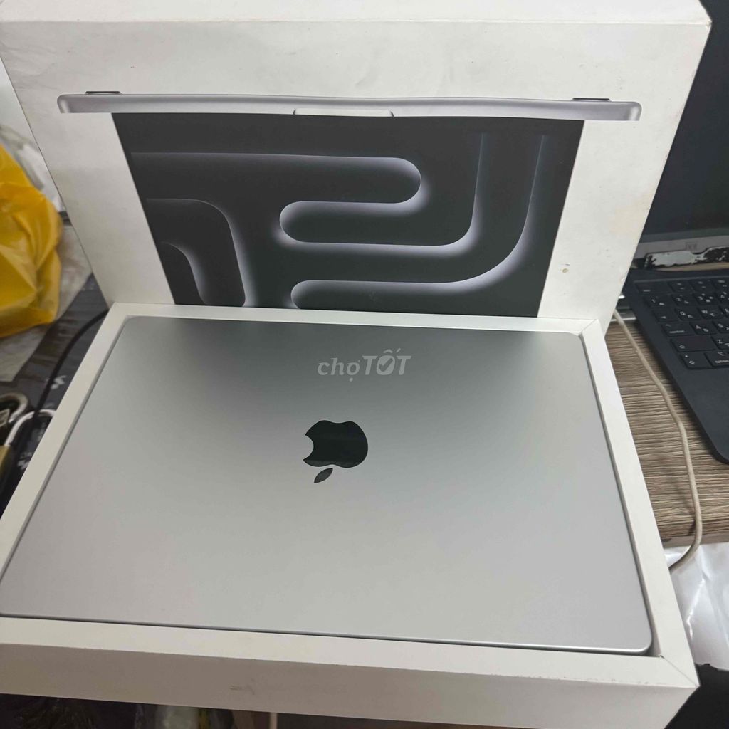 Macbook Pro M3 2024 14” 16g/512g fullbox bh3 thang. Mua bán Laptop tại Quận 3 Tp Hồ Chí Minh được đăng bởi Phúc Nguyễn hình 1