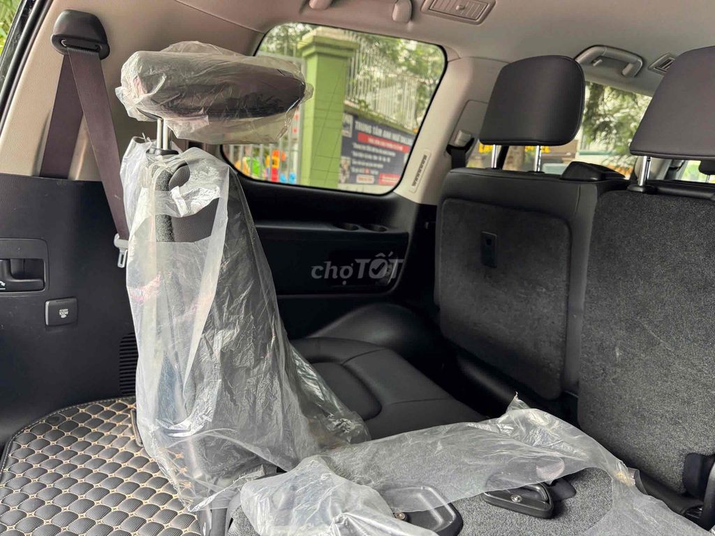 Toyota Land Cruiser V8 2019 Đen 80000 km. Mua bán Ô tô tại Quận Cầu Giấy Hà Nội được đăng bởi Cao Quý hình 10