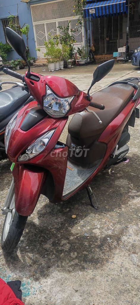 Honda Vision 2025 Cao Cấp màu Đỏ
