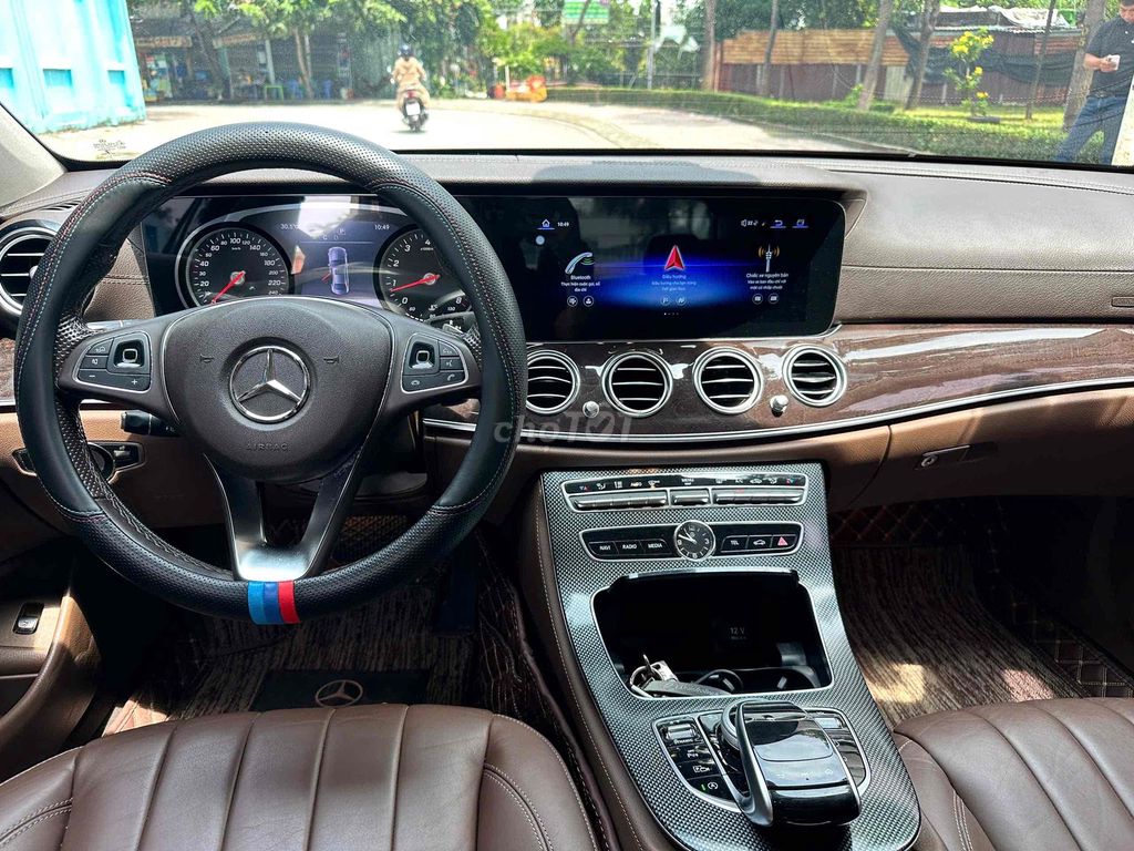 Mercedes Benz E Class 2017 E250 - 7 vạn 🔥🔥🔥. Mua bán Ô tô tại Quận Gò Vấp Tp Hồ Chí Minh được đăng bởi Ô Tô Cũ hình 5